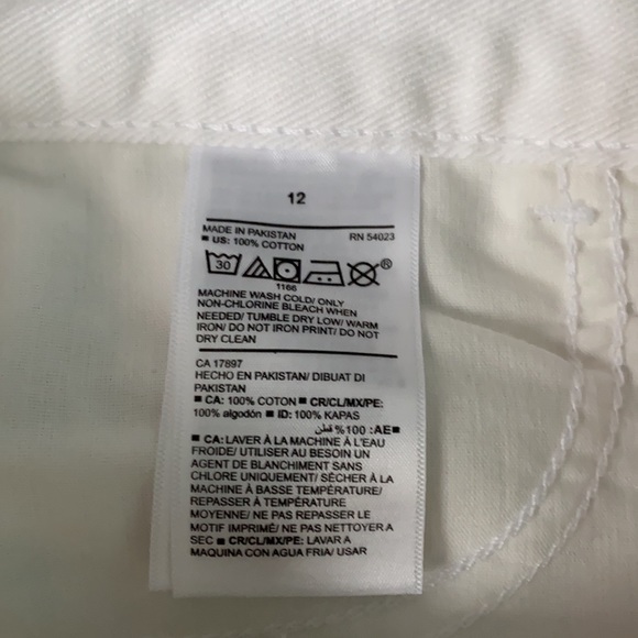 Old Navy Jean short - Picture 4 of 4